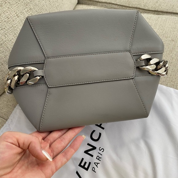 Authentic Givenchy Infinity Bucket Bag - Picture 3 of 12